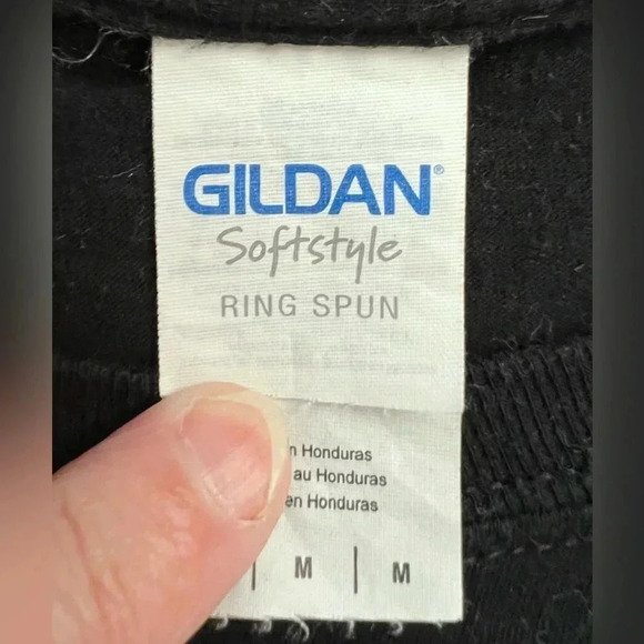 Gildan | Demi Lovato Tell Me You Love Me concert t-shirt. Size: M - Picture 7 of 9